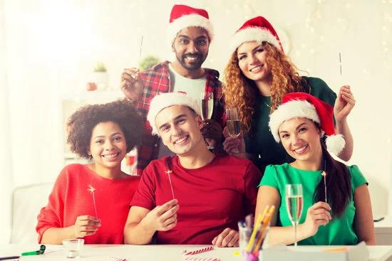 5 actions to celebrate christmas at your office 3
